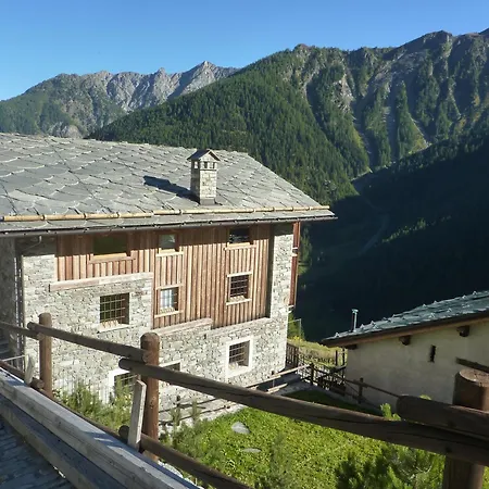 La Thuillettaz Pomme Rodzette Saint-Rhemy-En-Bosses